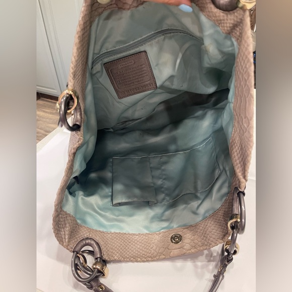 Coach Snakeskin Embossed Shoulder Bag GUC - Picture 12 of 12